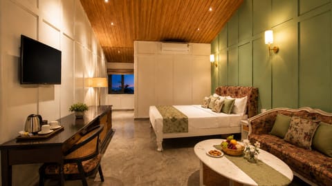 Luxury Room | Premium bedding, bed sheets