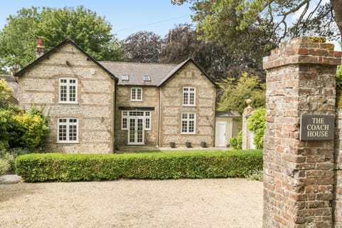 Piddlehinton Coach House: An impressive holiday home for up to six guests