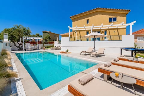 Beautiful villa with private pool and terrace