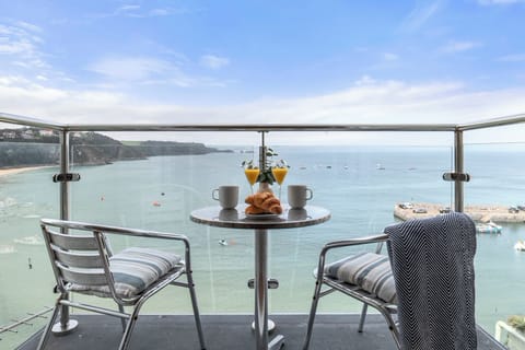 Tenby Harbour, Sea Views