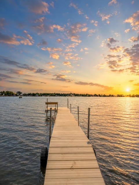 Dock