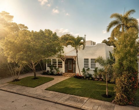 Casa Serena Full Picture