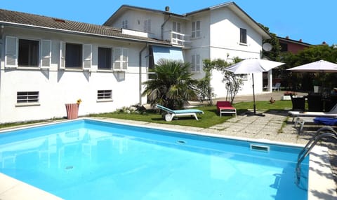 Autumn, Building Exterior, Garden, Outdoor, Pool, Spring, Summer