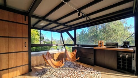 Comfort Cabin, Lake View | Interior