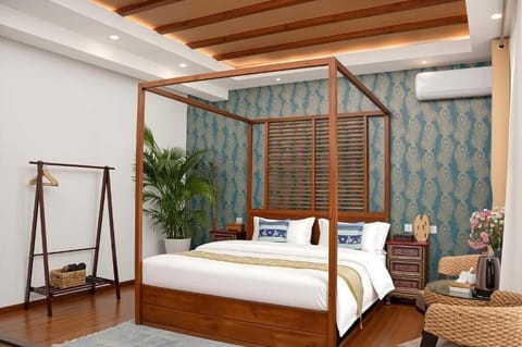 Double Room | Blackout drapes, iron/ironing board, WiFi (free)