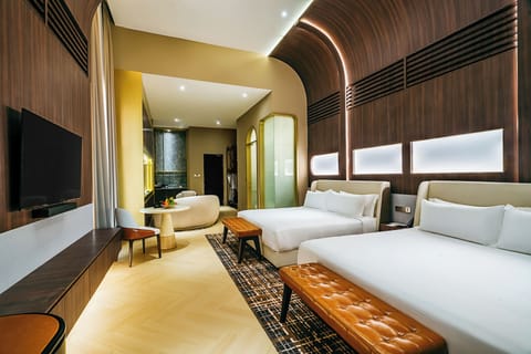 Business Twin Room, Non Smoking, City View | Minibar, in-room safe, WiFi (free), bed sheets