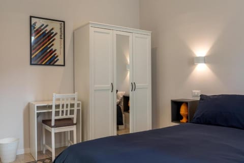 Deluxe Apartment, 4 Bedrooms, City View | Desk, WiFi (free), bed sheets