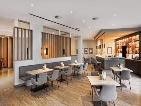 House | Dining