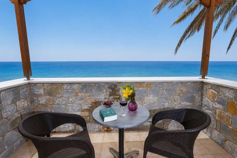Enjoy uninterrupted sea views from the private, shaded terrace.