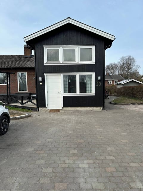 Apartment, 2 Bedrooms | Exterior
