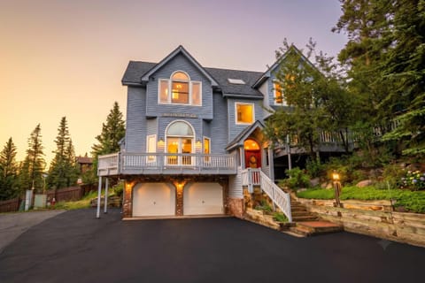 Exterior view of the front of the home.