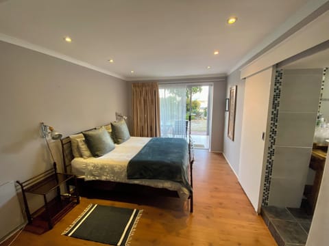 Standard Double Room, Ensuite, Garden Area | Premium bedding, individually decorated, individually furnished, desk