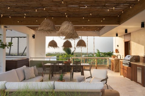 Quinta Natura Altamar — a 2,800 sq ft rooftop penthouse above Encuentro Beach