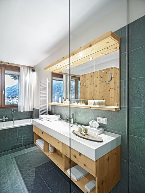 Hair dryer, bathrobes, slippers, bidet