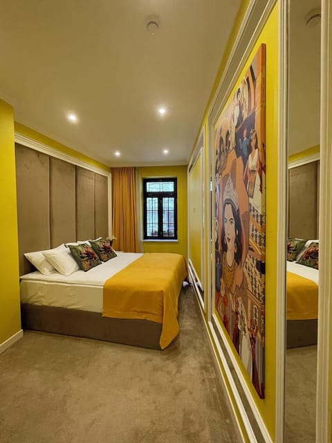 Standard Double Room, Courtyard View | In-room safe, desk, laptop workspace, blackout drapes