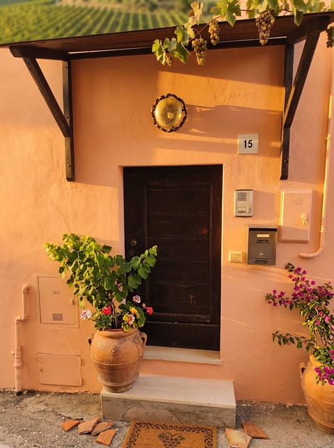 Apartment, 2 Bedrooms, Patio | Exterior detail