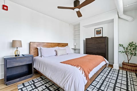 The Sabel Collection | Unit 204