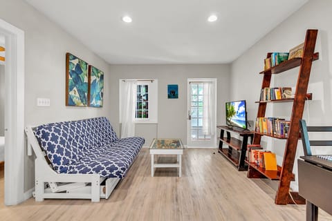 Living Room with Access to the Front Porch of Caddy's Cottage