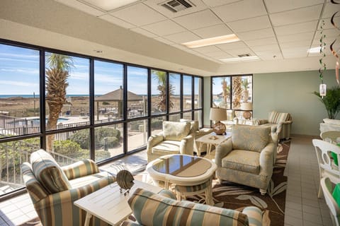 Condo, 2 Bedrooms | Interior