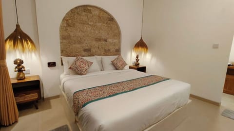Standard Double Room | In-room safe, iron/ironing board