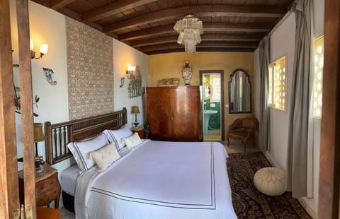 In-room safe, soundproofing, iron/ironing board, WiFi (free)