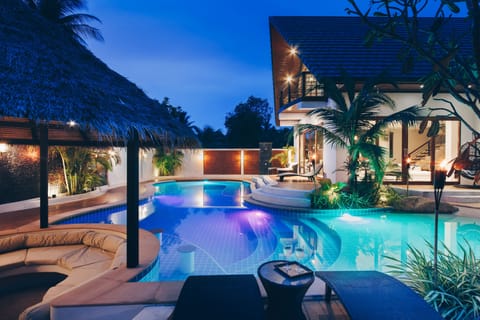 Private pool