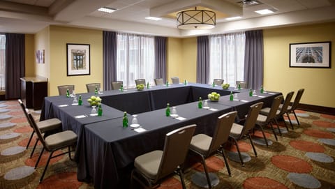 Enjoy a versatile setup perfect for workshops, presentations, or informal gatherings.