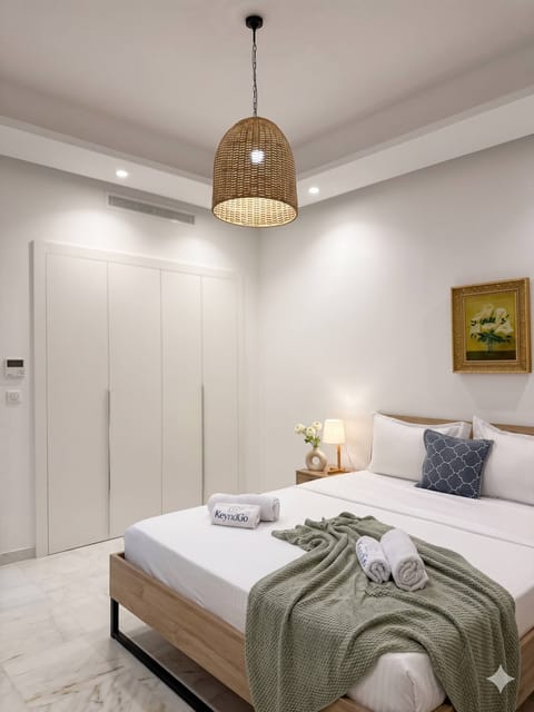 Apartment, 1 Bedroom, Smoking, Balcony | 2 bedrooms