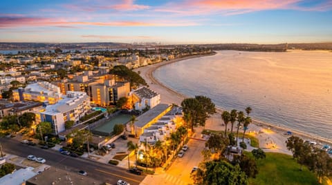 Golden hour hits different here. Your front-row seat to the ultimate California sunset. 🌅