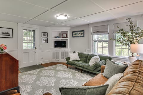 Middletown Vacation Rental | 3BR | 2BA | 1,871 Sq Ft | 4 Steps to Enter