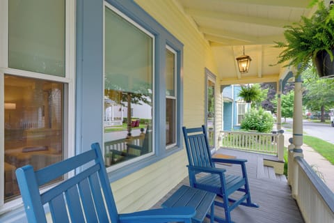 Saratoga Springs Vacation Rental | 3BR | 3BA | 2,300 Sq Ft