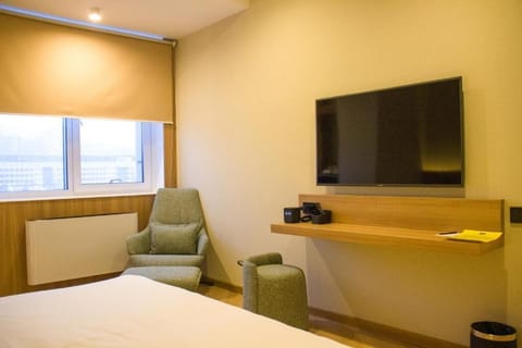 Standard Double Room, City View | In-room safe, iron/ironing board, WiFi (free)