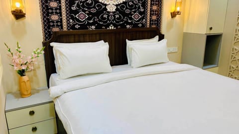 Luxury Apartment, Balcony, City View | WiFi (free)
