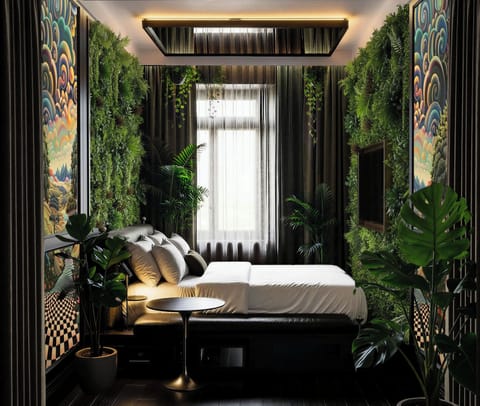 Minibar, WiFi (free), bed sheets