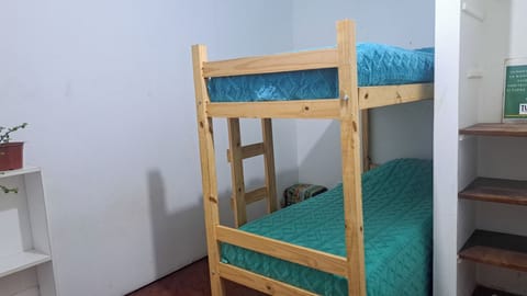 WiFi (free), bed sheets
