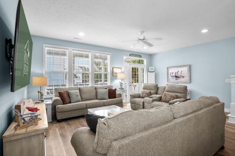 House, Multiple Beds (Barefoot Beach-Steps To Beach, Pool, ) | Living area