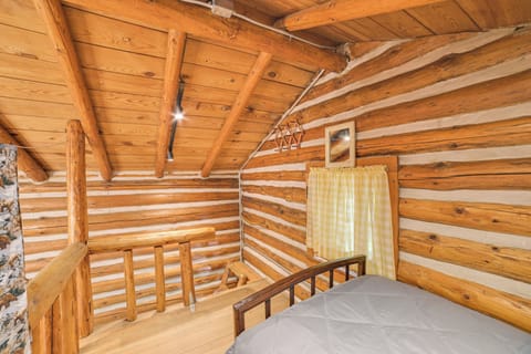 House (1 Bedroom) | Interior