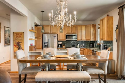 Dinning Table