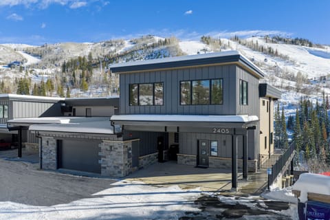 Exterior View of the FPX Legacy Lodge