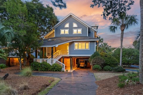 Welcome to 2227 Oyster Catcher!