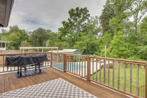 2-Tiered Deck | Private Yard w/ Pool