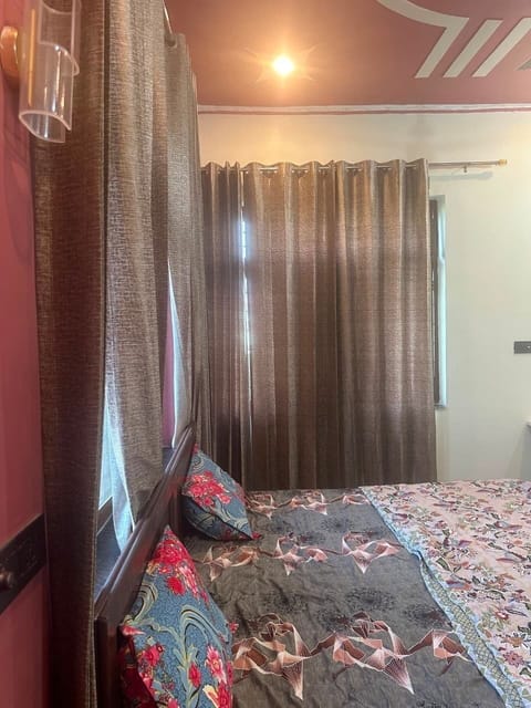 Deluxe Double or Twin Room, Balcony | WiFi (free)