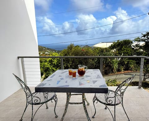 The outside dining area at Vibes 