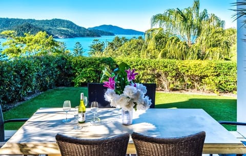La Bella Waters outdoor dining