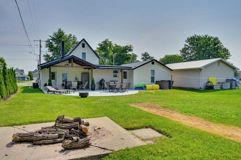 Syracuse Vacation Rental | 3BR | 2BA | 1,600 Sq Ft