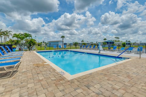 Fort Myers Vacation Rental | 1BR | 1BA | 850 Sq Ft