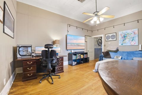House | 1 bedroom, high-speed internet