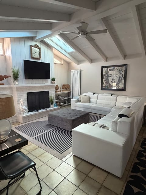 House | 4 bedrooms, high-speed internet