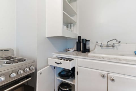House | 1 bedroom