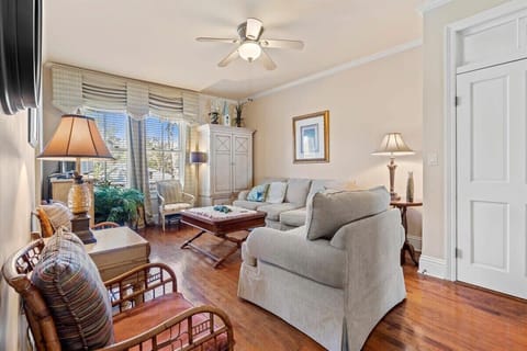 Bright and spacious open floor plan, beautiful furnishings & tasteful décor
